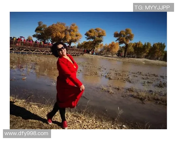 足球莫涵的成长之路与梦想追逐：从青涩少年到绿茵场上的闪耀明星